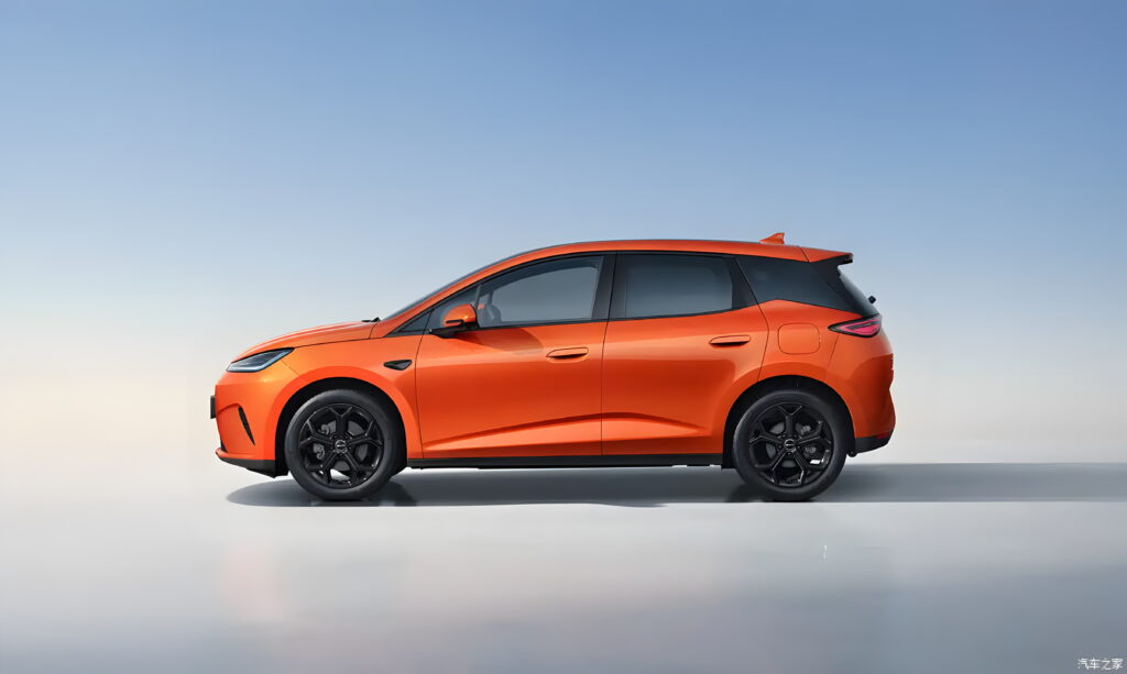 BYD-Dolphin-sideways-orange