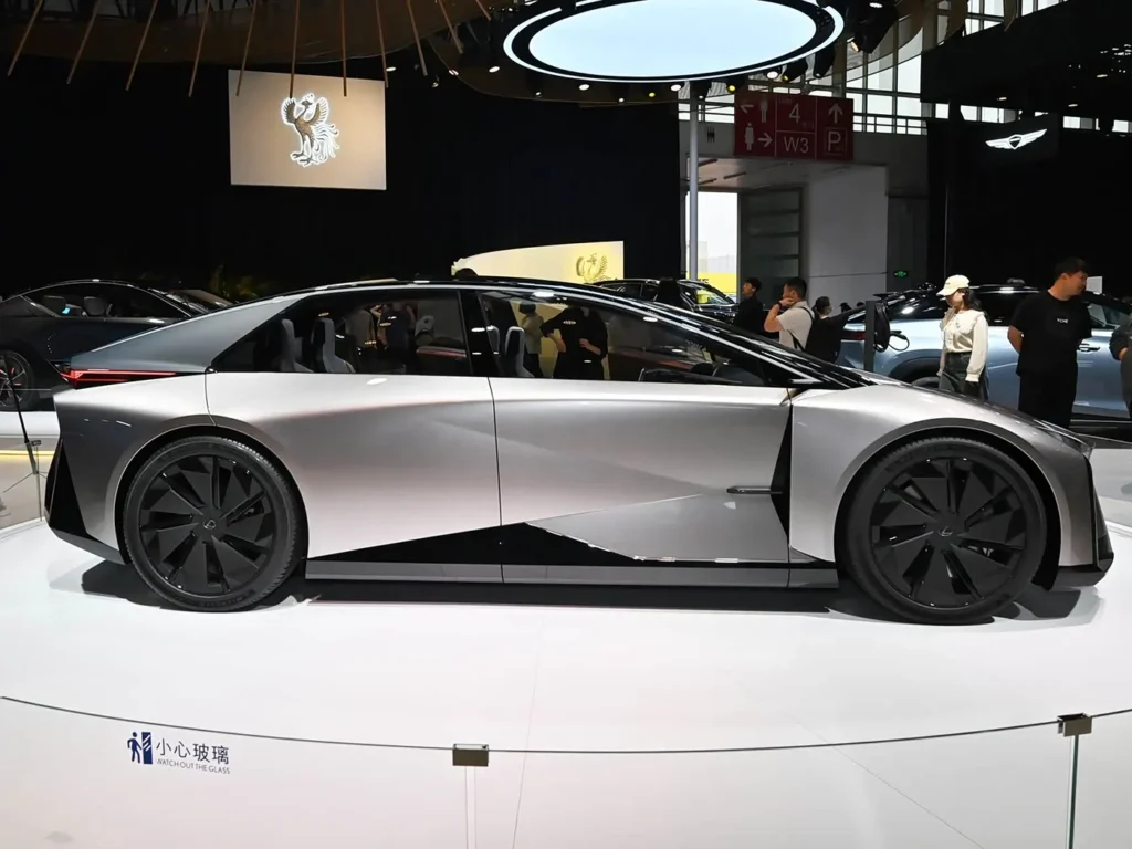 LF-ZC EV-sideways