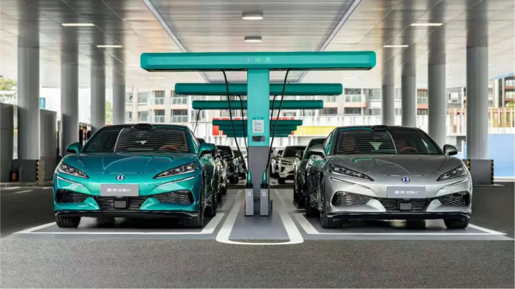 BYD’s 10,000th fast-charging station
