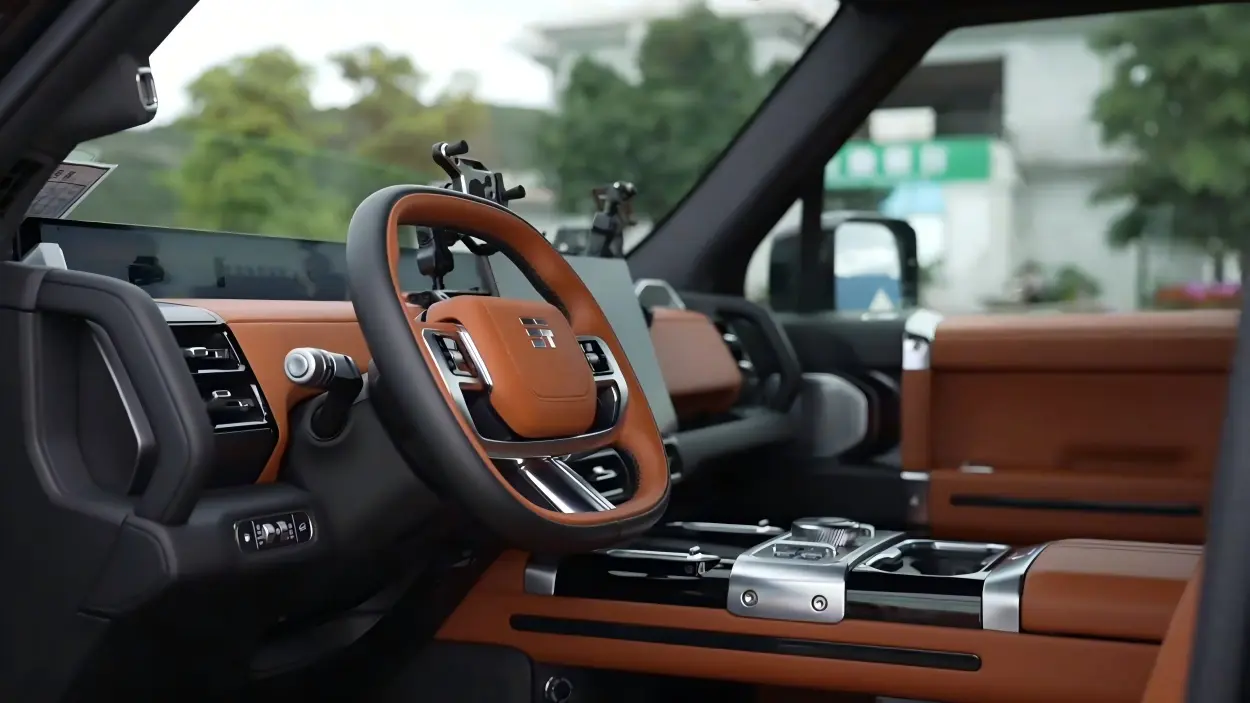 Chery Zongheng F700 Interior