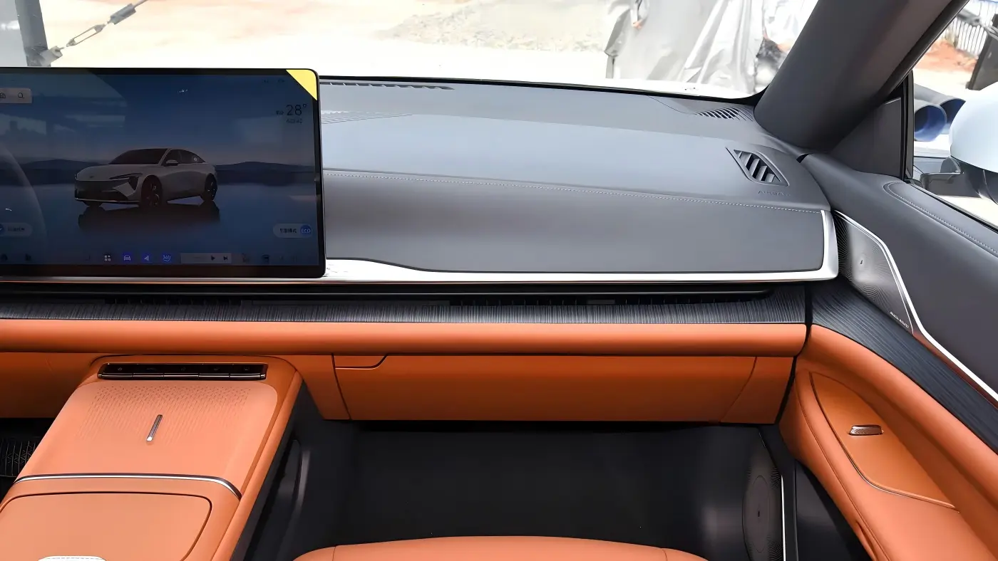 Buick Electra L7 interior