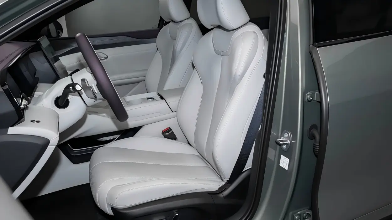 BYD Qin MAX front seats