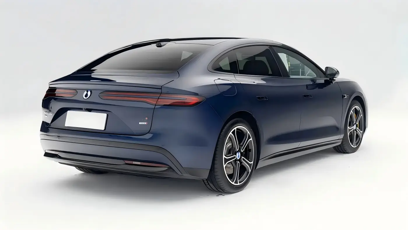 Denza Z9S rear view with full-width LED taillight bar and rear diffuser