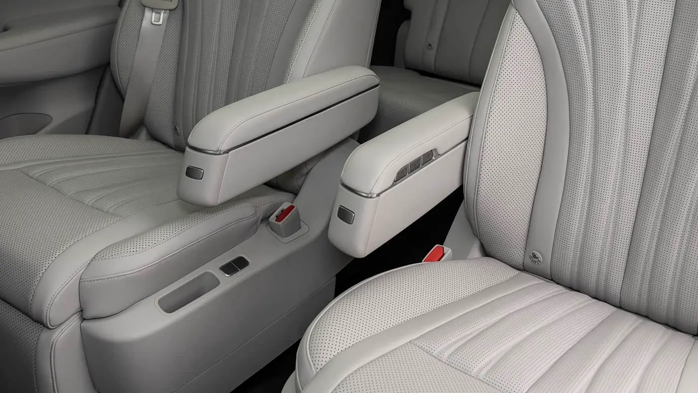 BYD Sealion 08 Interior