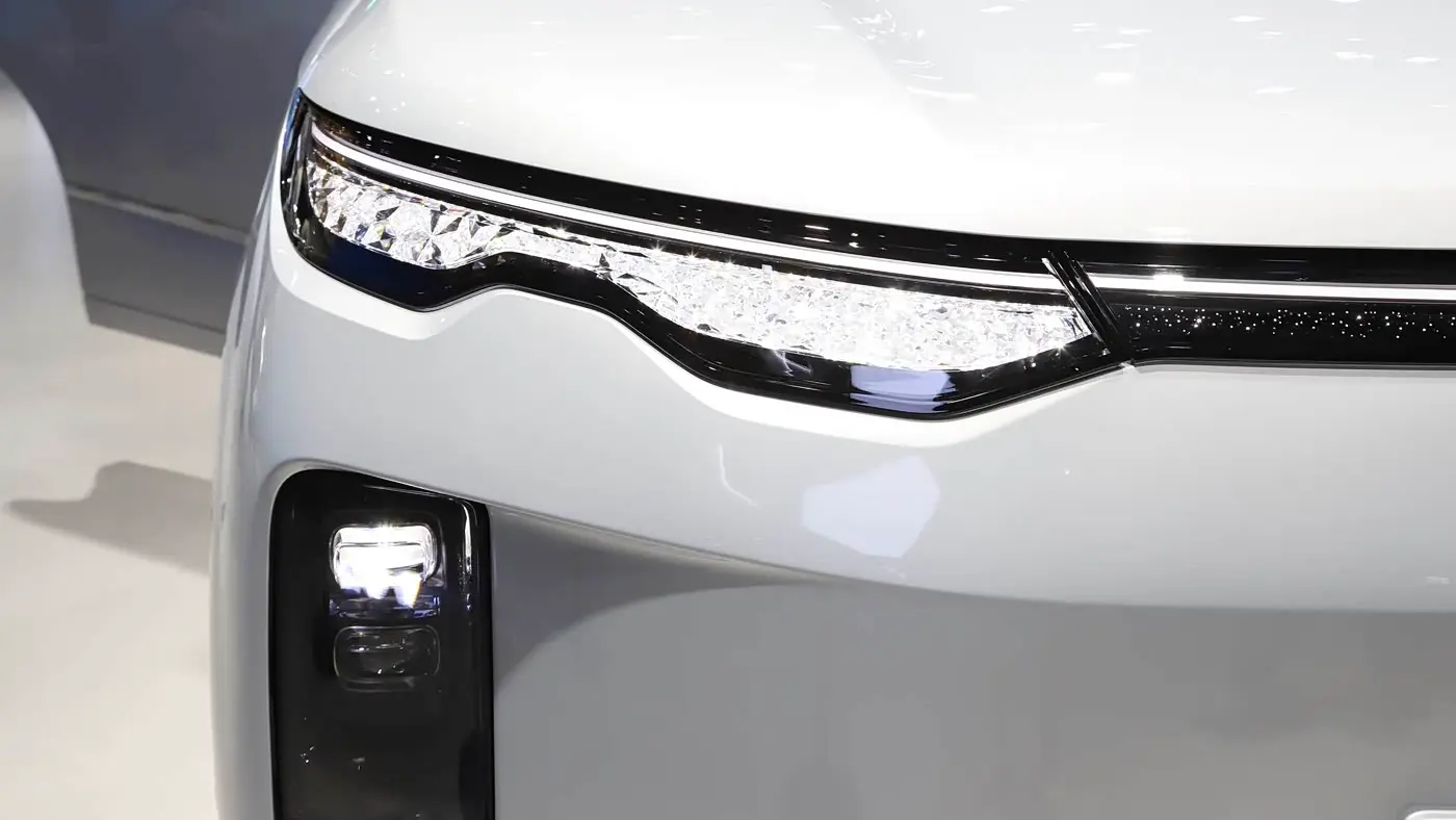 BYD Sealion 08 headlights