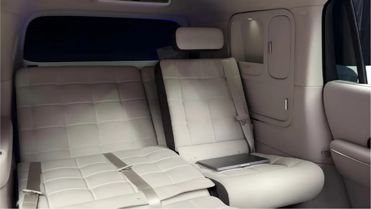 Xiaomi Pengcheng N90 MAX Explorer Edition: Roof Space and Interior