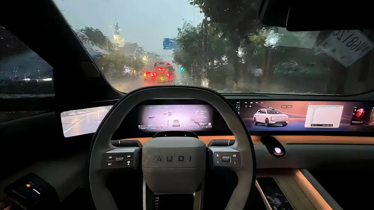 Audi E7X foldable HD electronic exterior mirrors