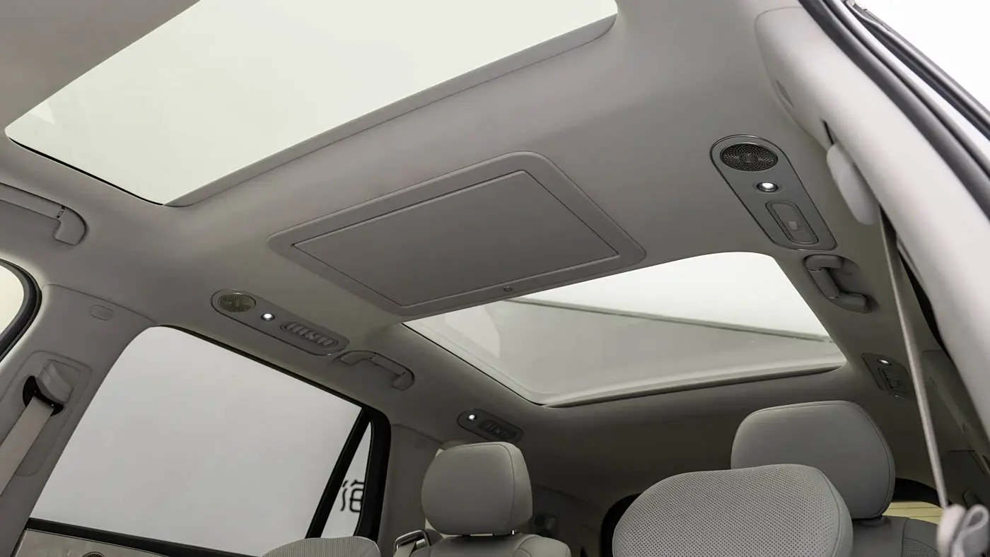 BYD Sealion 08 Interior