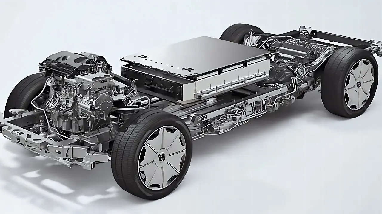 Cutaway of BYD's electric platform showing the battery pack, rear drive unit and motor