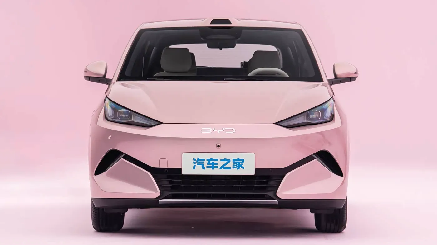 Second-generation BYD Seagull, front view, in Berry Pink